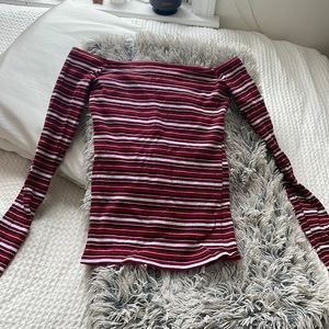 Hollister slim t- perfect condition and not sold anymore
